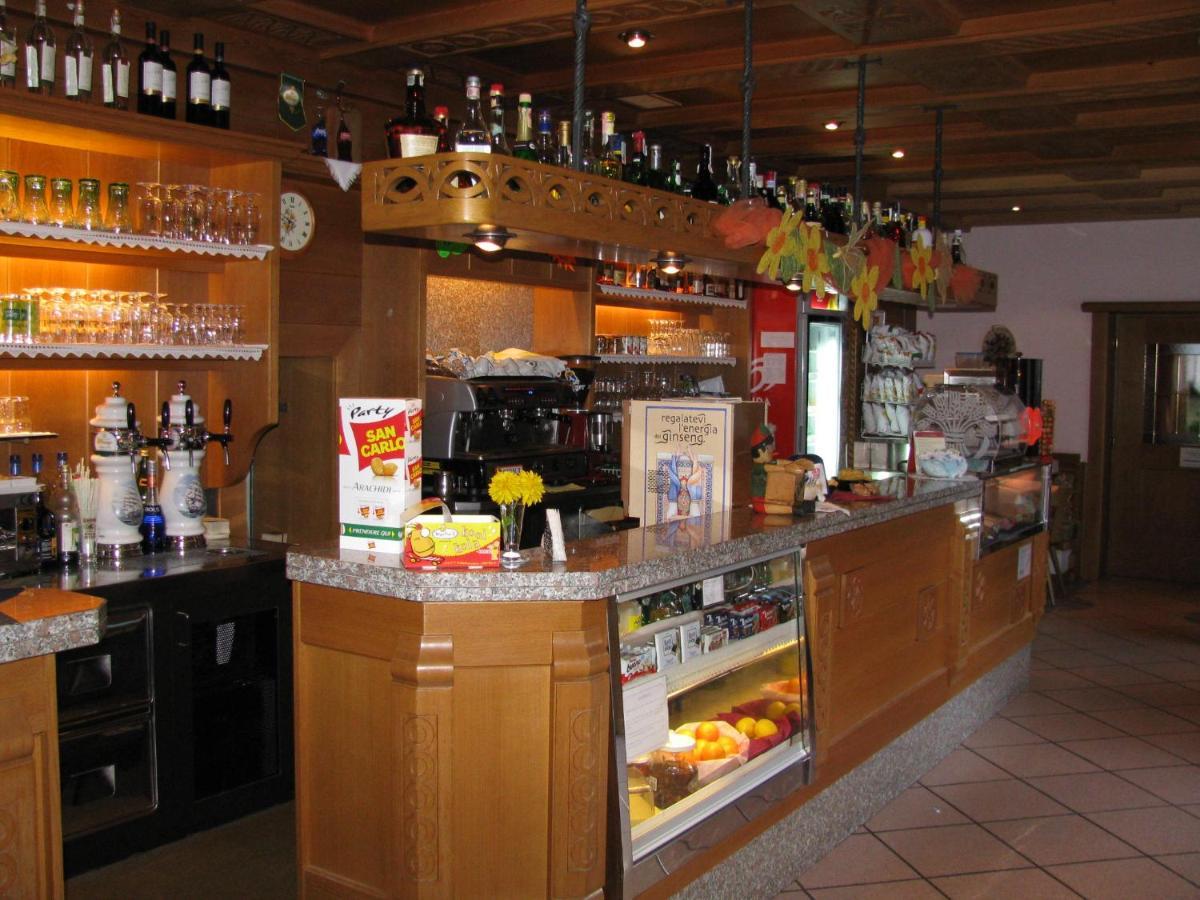 Hotel Ladina Campitello di Fassa Ngoại thất bức ảnh