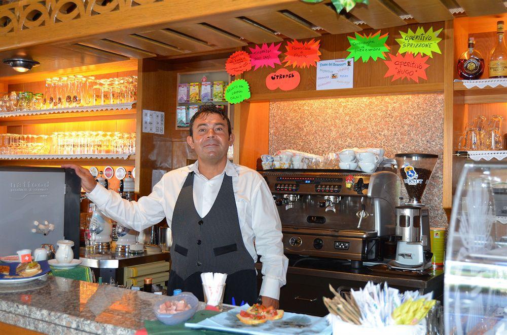 Hotel Ladina Campitello di Fassa Ngoại thất bức ảnh
