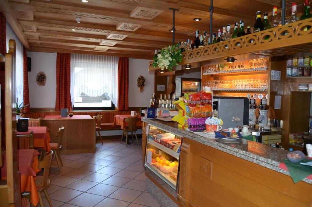 Hotel Ladina Campitello di Fassa Ngoại thất bức ảnh
