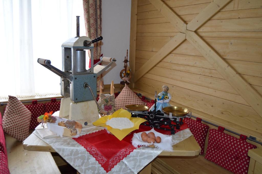 Hotel Ladina Campitello di Fassa Ngoại thất bức ảnh
