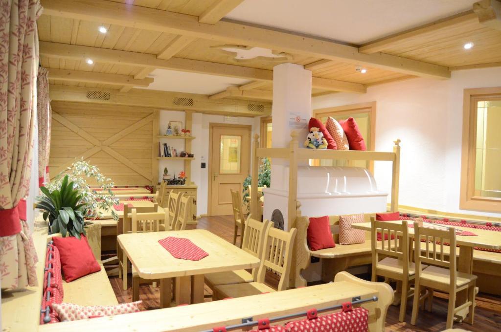 Hotel Ladina Campitello di Fassa Ngoại thất bức ảnh