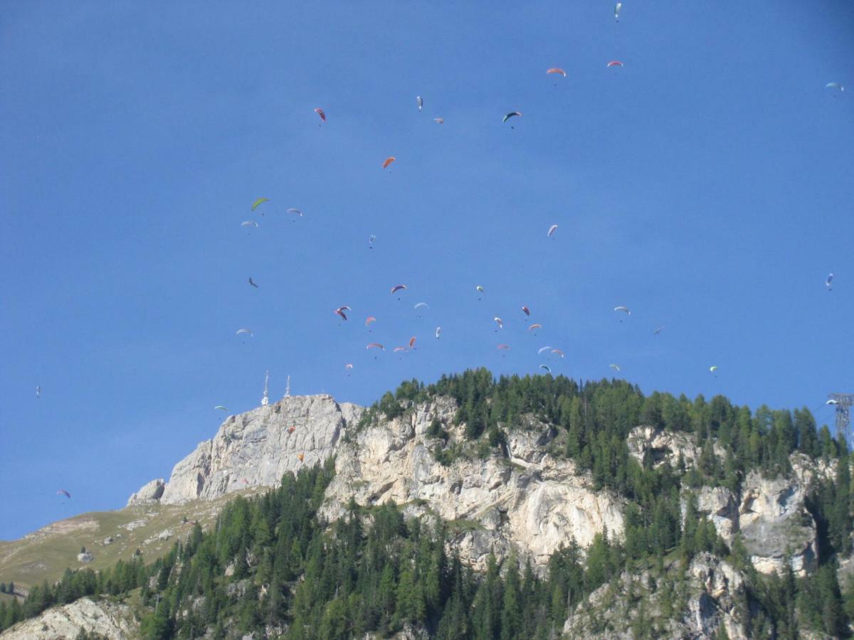 Hotel Ladina Campitello di Fassa Ngoại thất bức ảnh